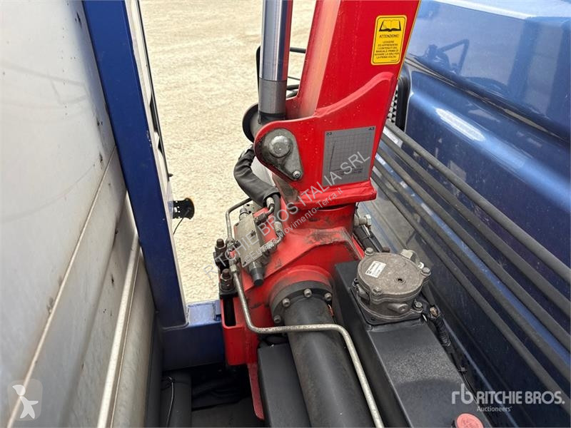 Kran Iveco HC Industrie HC33A3 700 kg on  Iveco...