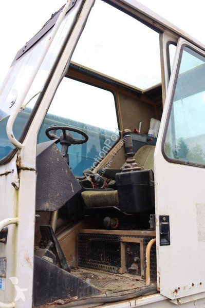 Macara Liebherr 1025