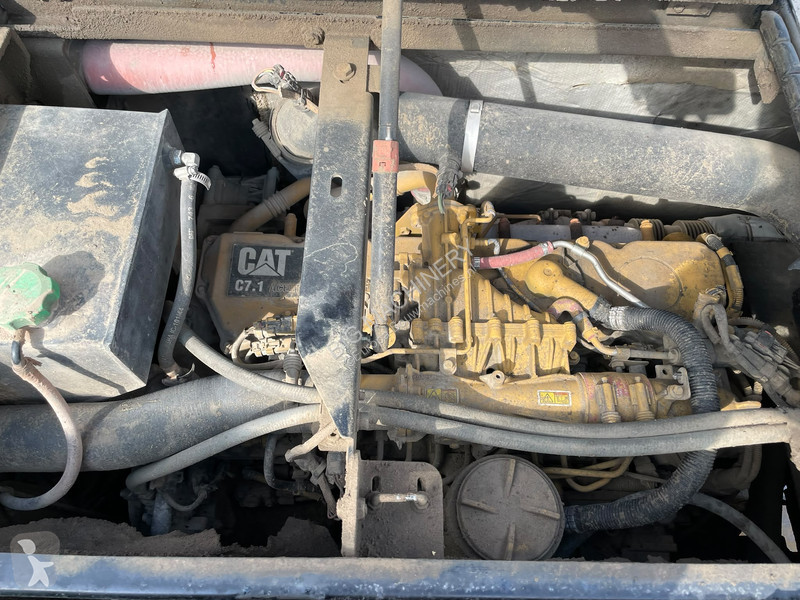 Jeřáb Caterpillar MH3024