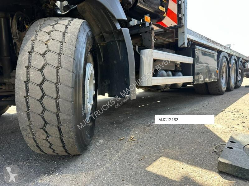 Camion Volvo FMX 330 8x4 TRIDEM + CRANE EFFER...