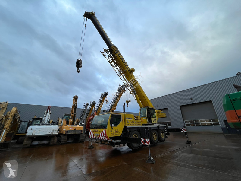 Grua Liebherr 1055/1