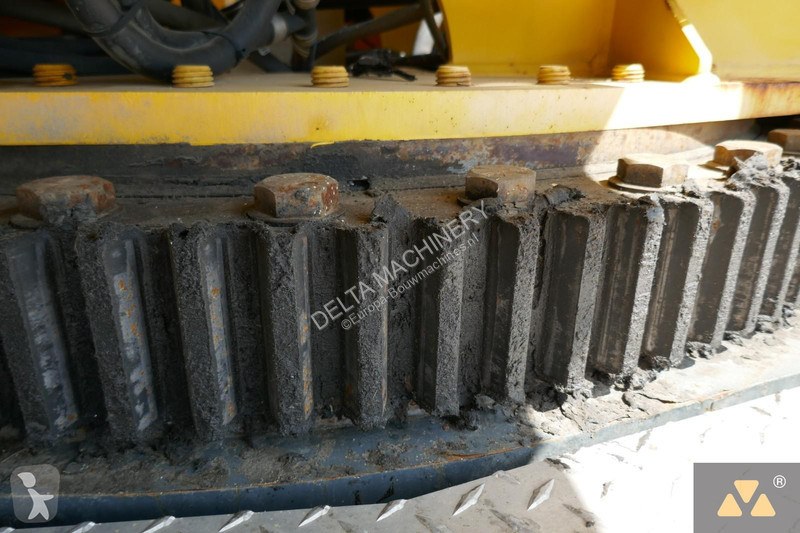 Grua Grove RT700E