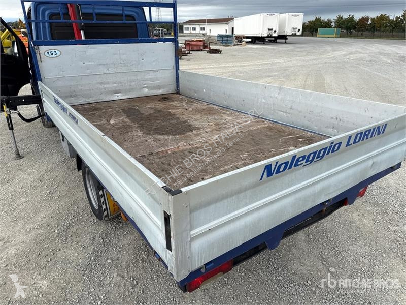 Kran Iveco HC Industrie HC33A3 700 kg on  Iveco...