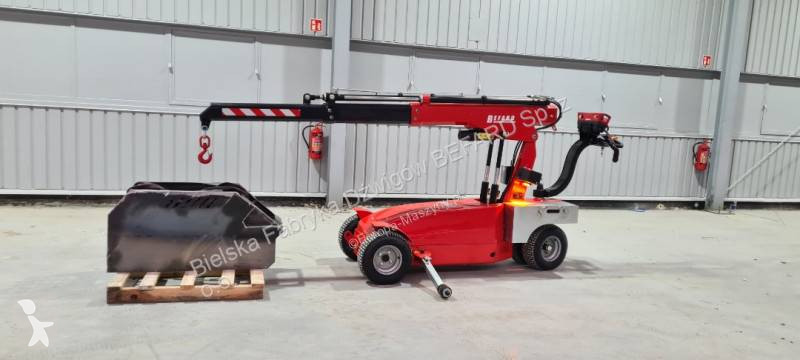 Grua Befard Kołowy mini żuraw BEFARD DG820.3