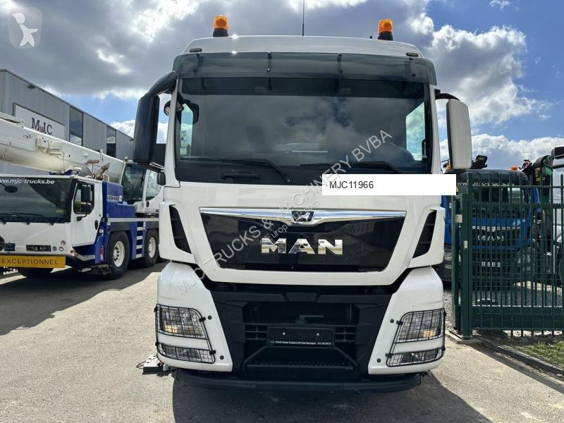 Kamion MAN TGX 35420 8x4-4 TRIDEM + CRANE...