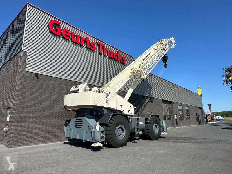 Grua Terex RT130 ROUGH TERRAIN CRANE + JIB