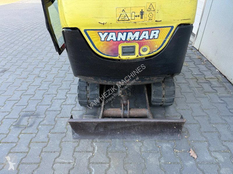 Grua Yanmar