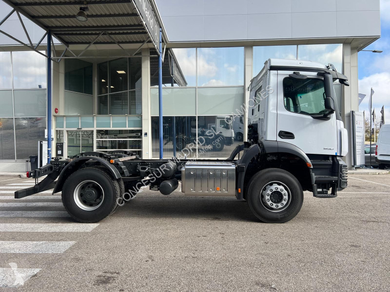 Traktor Mercedes  1830