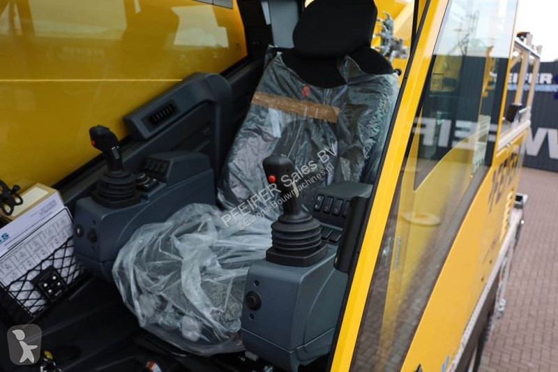 Žeriav Grove GMK5250XL-1 Available For Rent,...