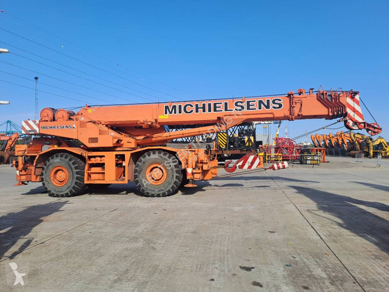 Grua Tadano (+ JIB 17m)