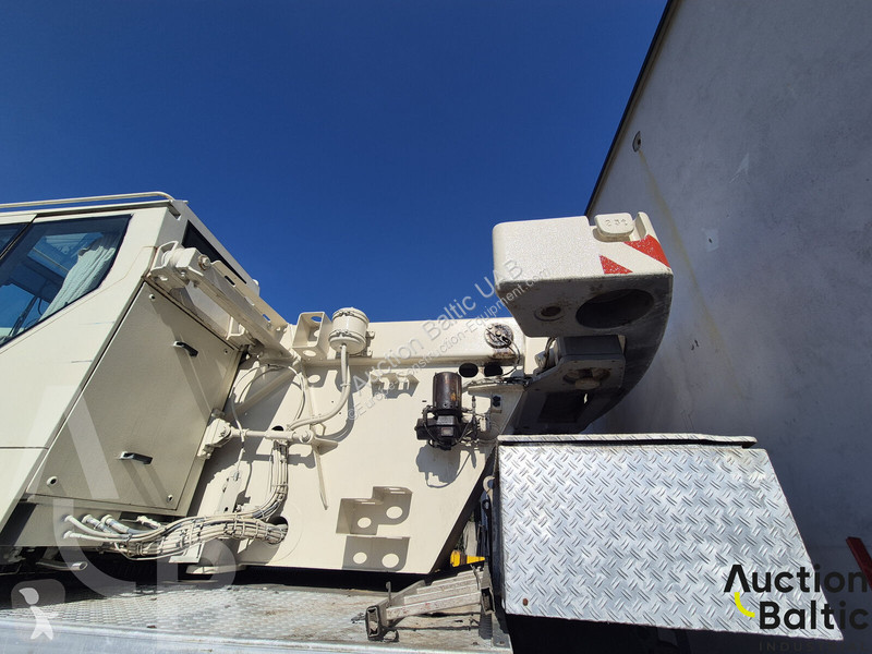 Grue Liebherr 1030-2