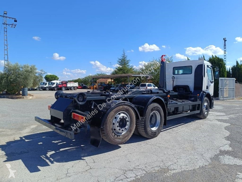 Kamion Renault 320 DCI
