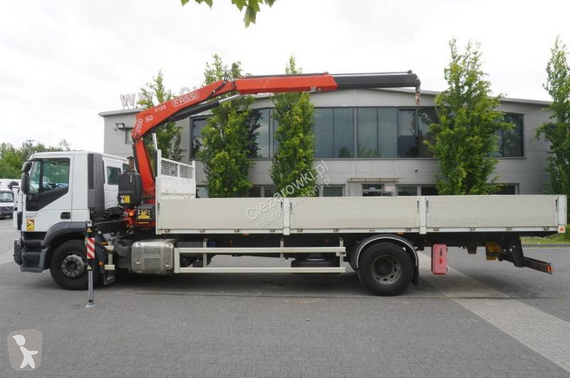 Grúa Iveco STRALIS 19.310 E6 / Flatbed 19 EPAL...
