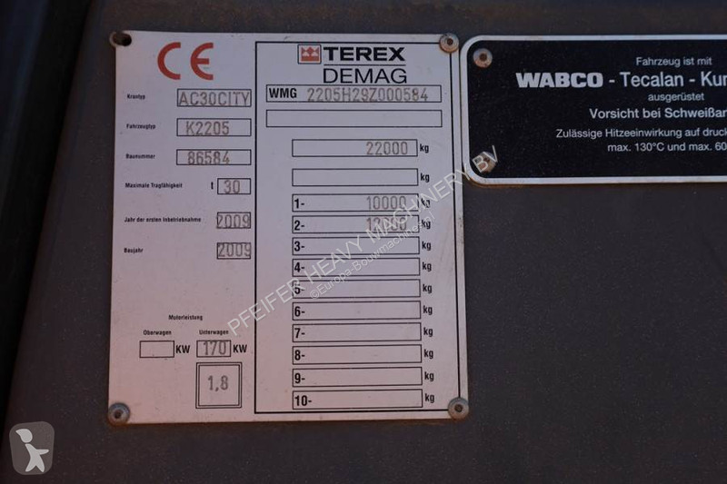 Grua Demag AC30 City Diesel, 4x4x4 Drive, 30t...