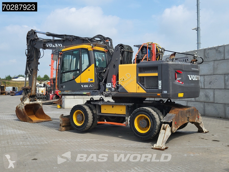 Graafmachine Volvo EW220 E