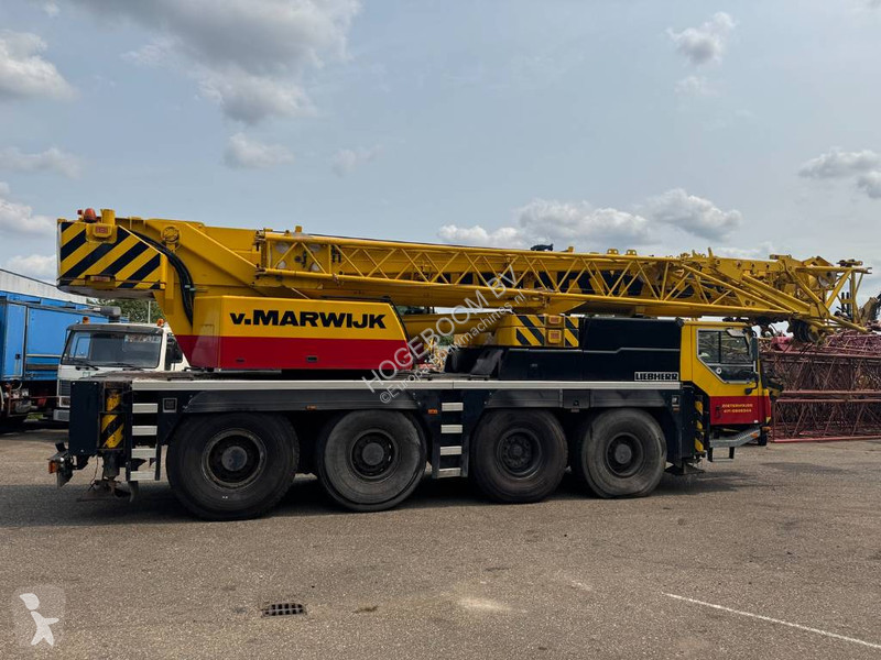Grua Liebherr 1070-4.1 ( WHIT JIB )