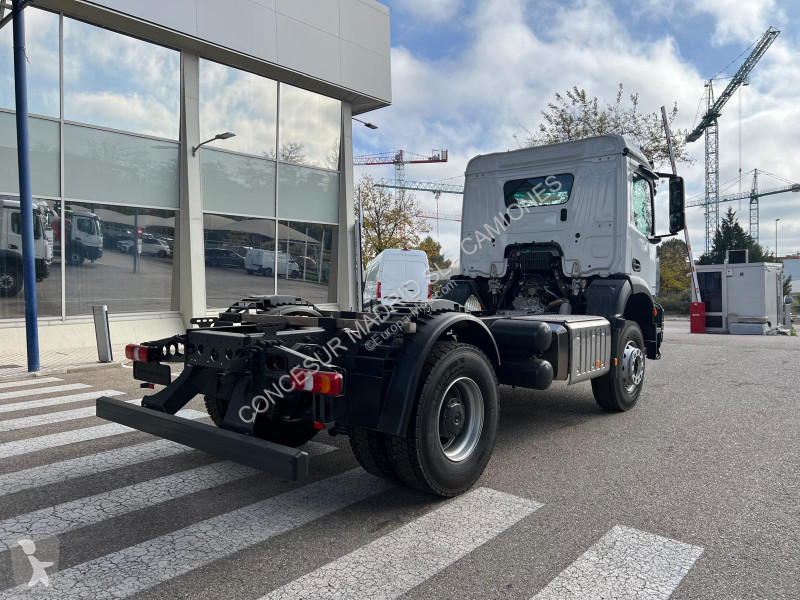 Traktor Mercedes  1830