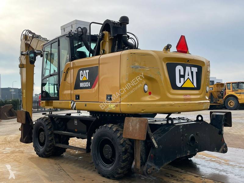 Jeřáb Caterpillar MH3024