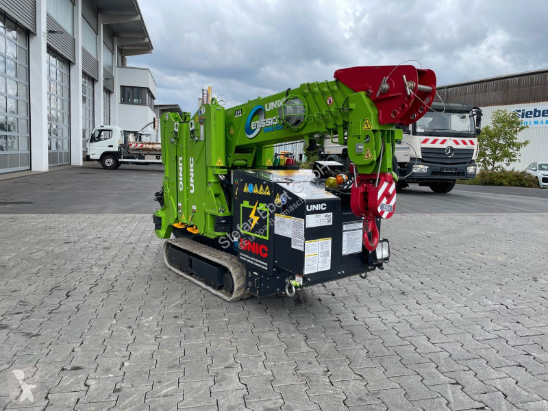 Macara  UNIC URW295CBE/ Raupenkran / 8,8m / 2,9t