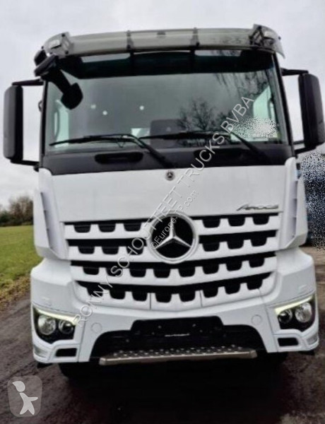 Camión Mercedes 4151