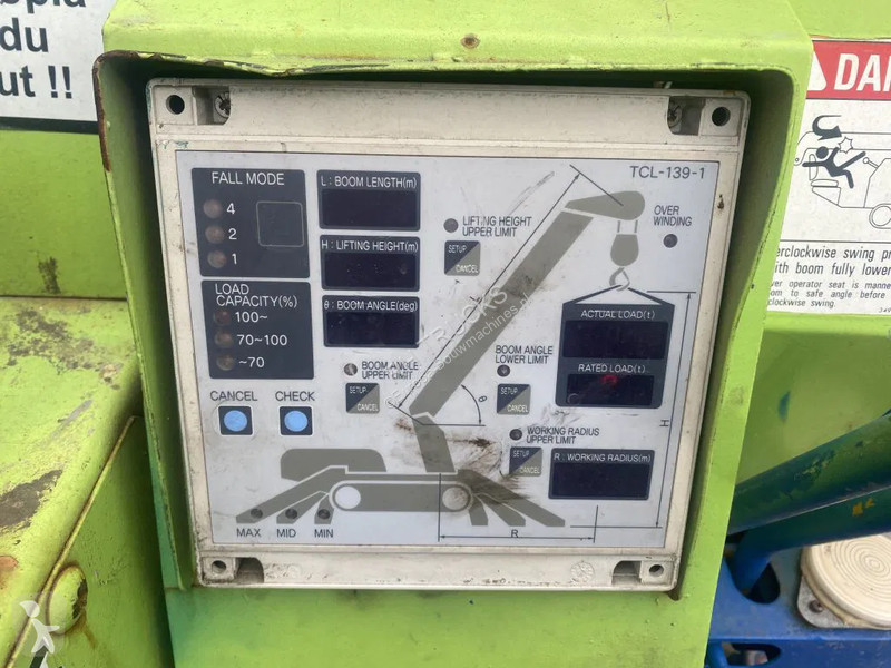 Grua Maeda MC-305C