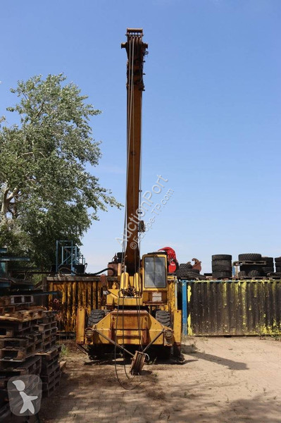 Macara  601 AFRW