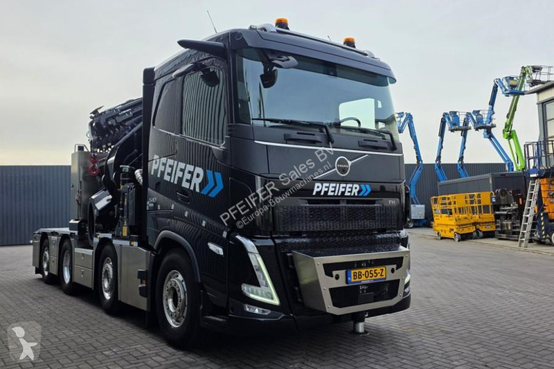 Grue Volvo FH540 8X2 WITH HIAB 140TM CRANE...