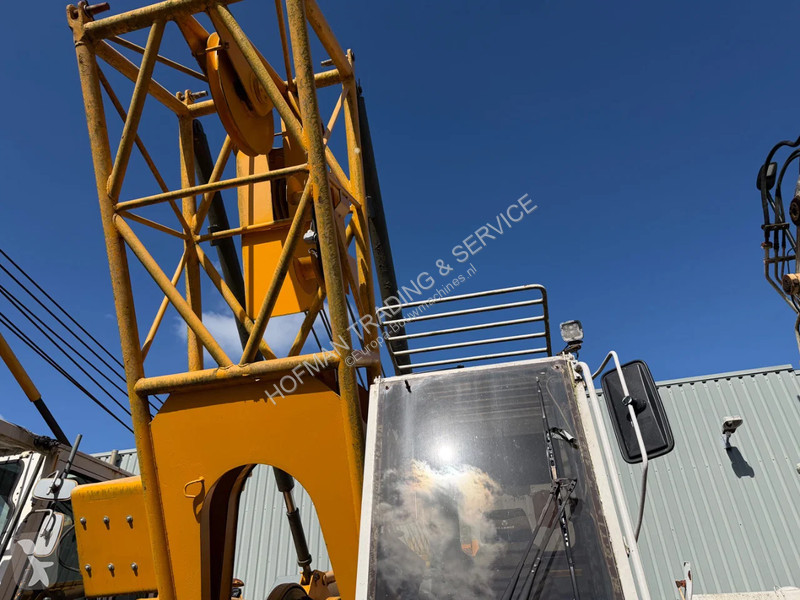 رافعة Liebherr HS8D
