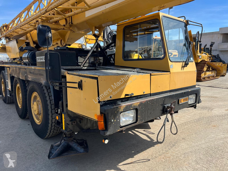 Žeriav Liebherr 1035-3 .