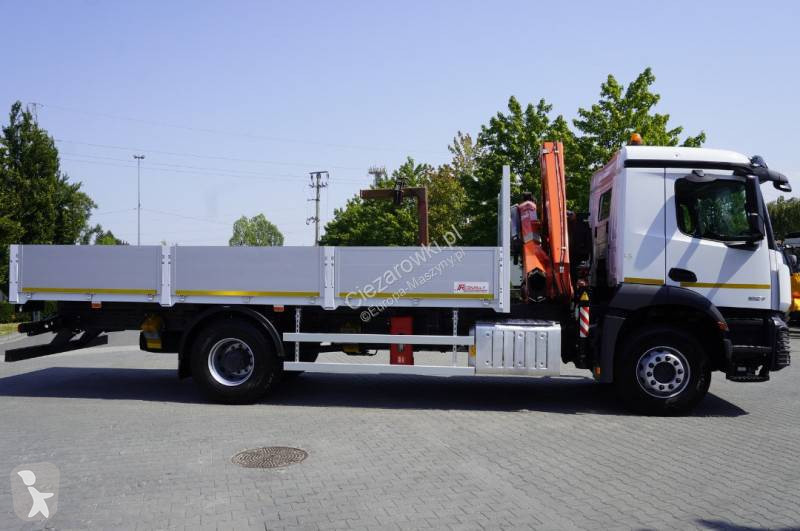 Jeřáb Mercedes Arocs 1827 4x2 / 70 tys km!!! /...