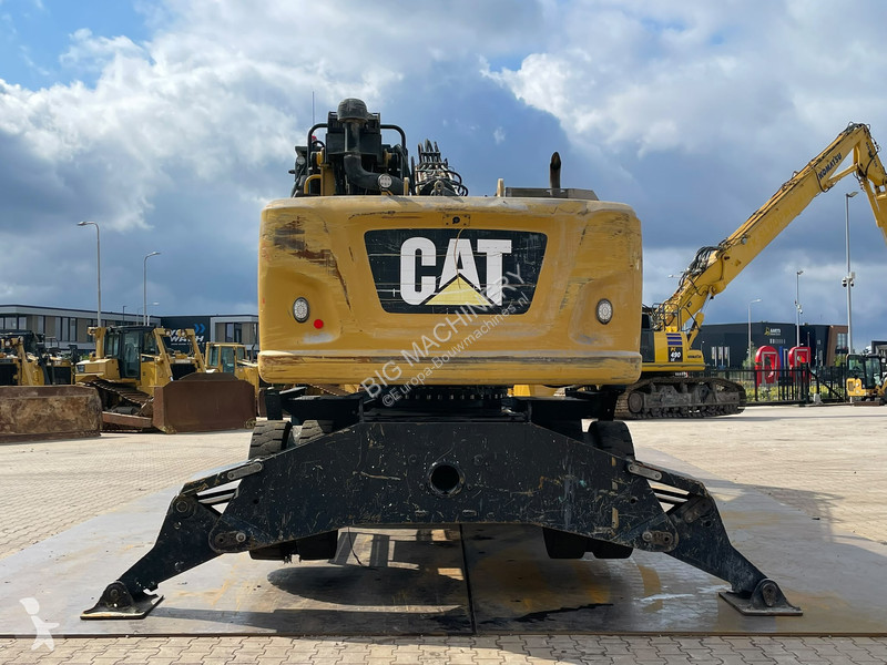 Jeřáb Caterpillar MH3024