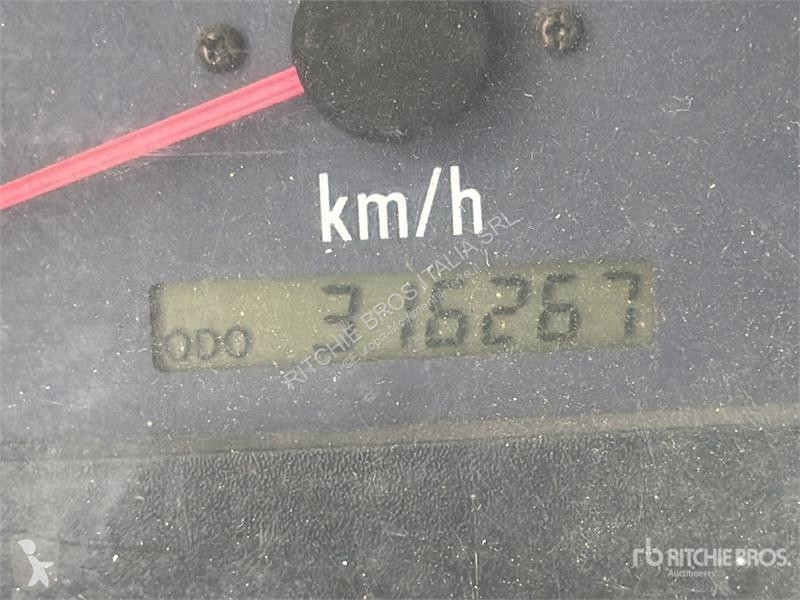 Dźwigi Isuzu 340K2 995 kg on Isuzu NPR77...