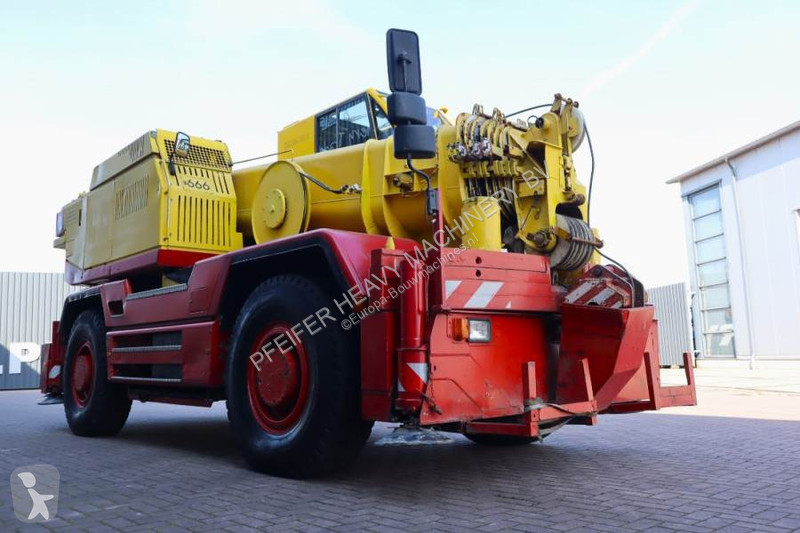 Grua  CT2 Diesel, 4x4x4 Drive, 30m Main Boom,...