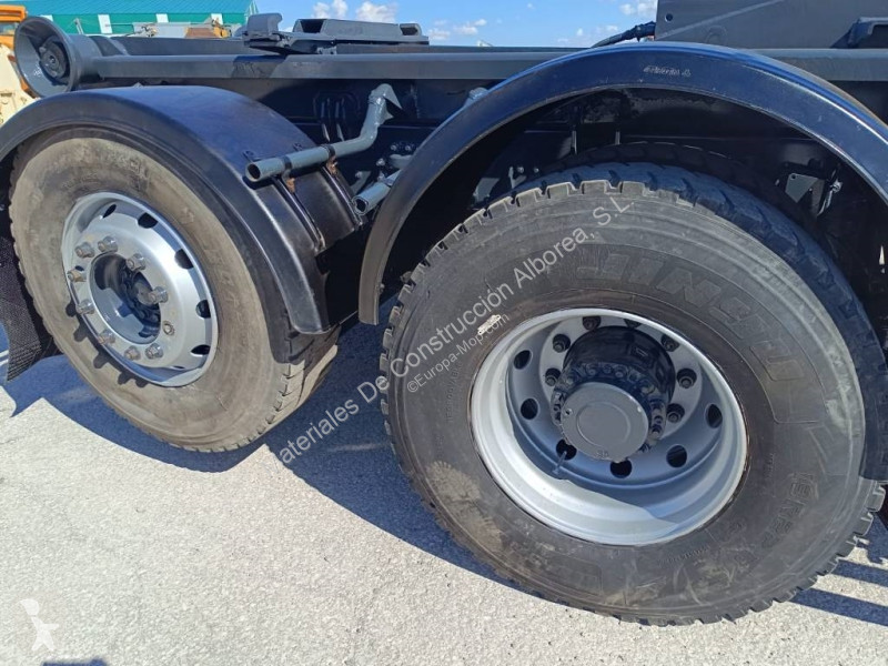 Kamion Renault 320 DCI
