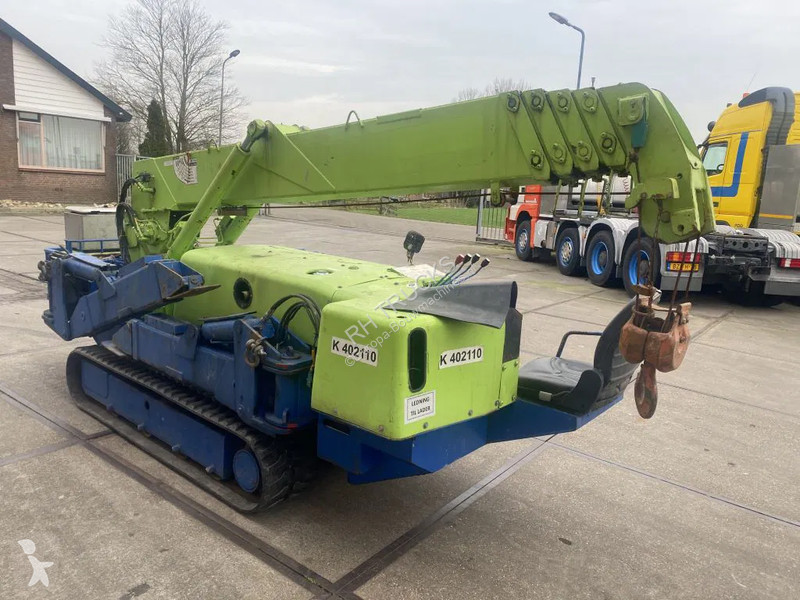 Grua Maeda MC-305C