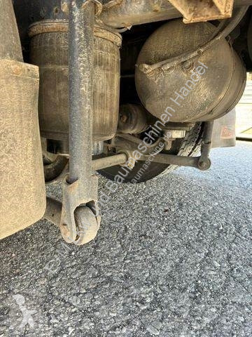Grúa MAN TGM 18.340 Hiab 122 hochstand