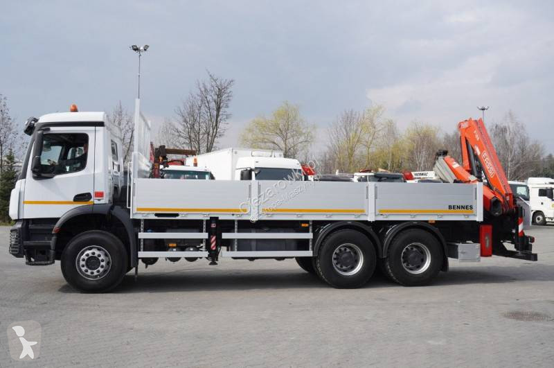 Žeriav Mercedes Arocs 2633 flatbed truck /...