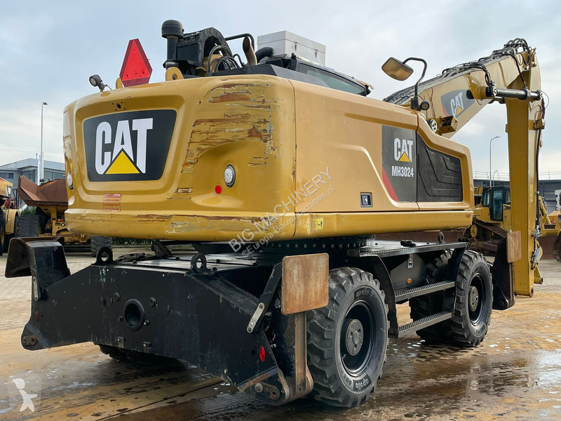 Jeřáb Caterpillar MH3024