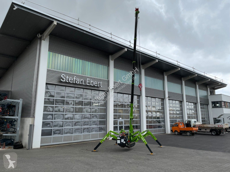 Macara  UNIC URW295CBE/ Raupenkran / 8,8m / 2,9t