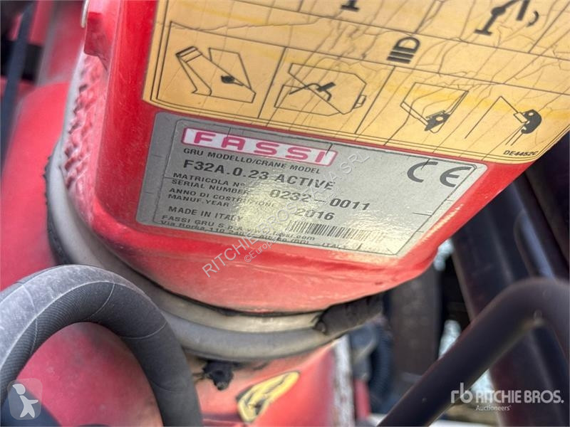 Grua Nissan Fassi F32.A 0.23 Active 1600 kg on...