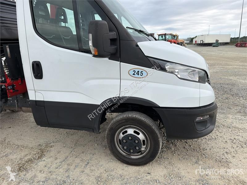 رافعة Iveco Palfinger PK3400 990 kg on  Iveco...