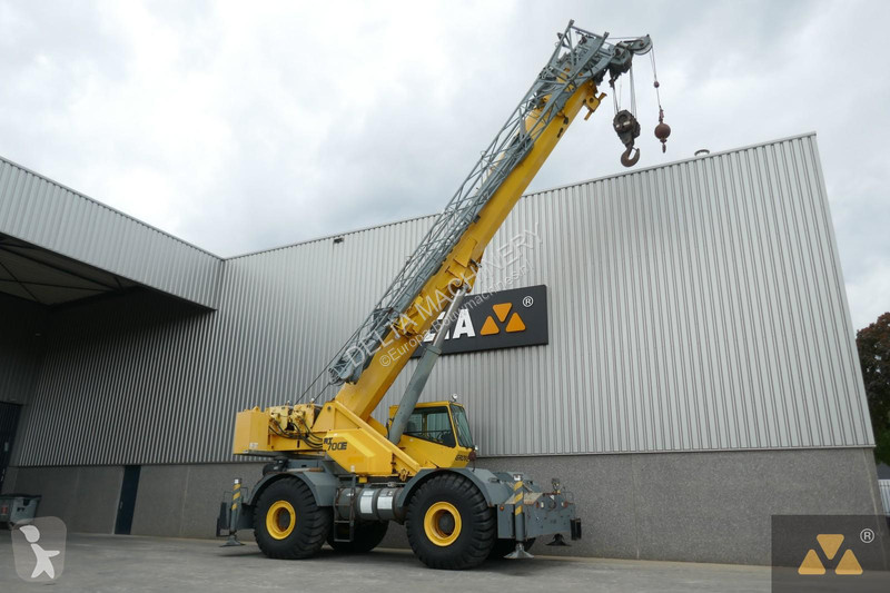 Kran Grove RT700E