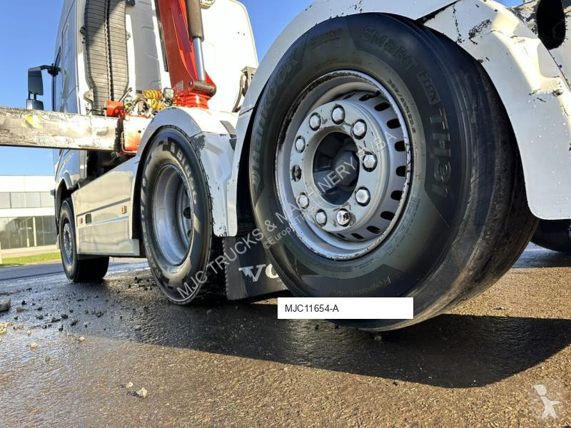 Trattore Stradale Volvo FH 500 6X2 + CRANE...