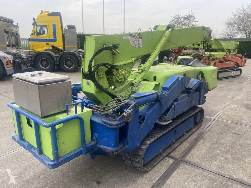 Grua Maeda MC-305C