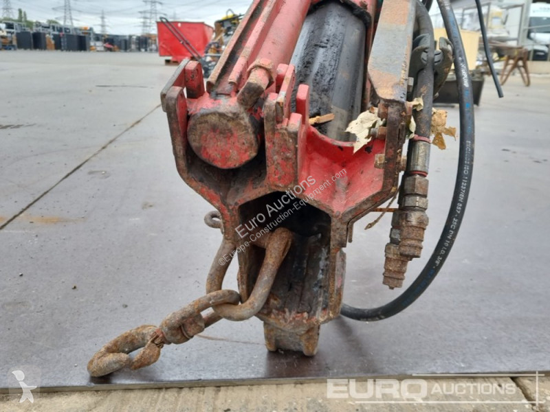 Macara  PE8000