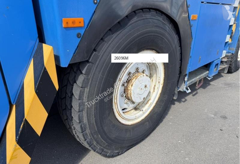 Žeriav Liebherr MK100