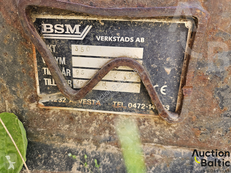 Vybavenie stavebného stroja  350