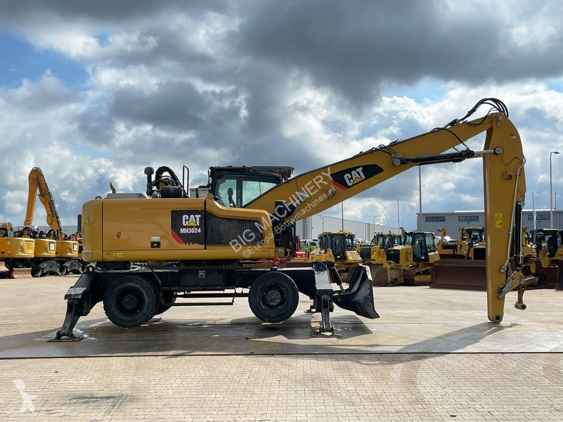 Jeřáb Caterpillar MH3024