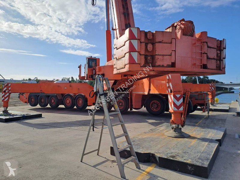 Grua Terex Demag AC700