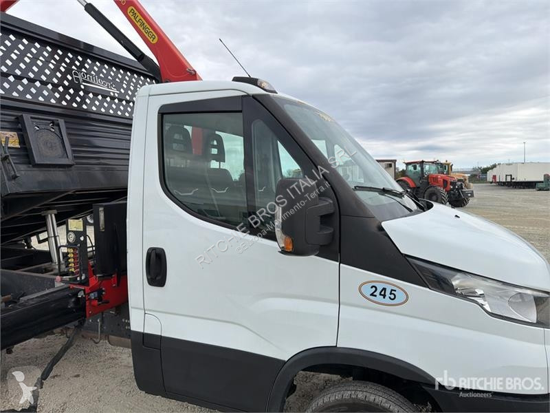 رافعة Iveco Palfinger PK3400 990 kg on  Iveco...